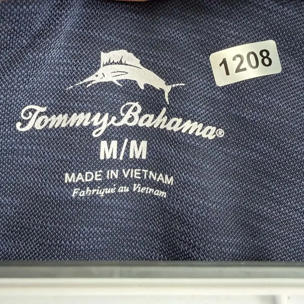 1208 Medium Tommy Bahama Tobago Bay Half-Zip Pullover Sweatshirt